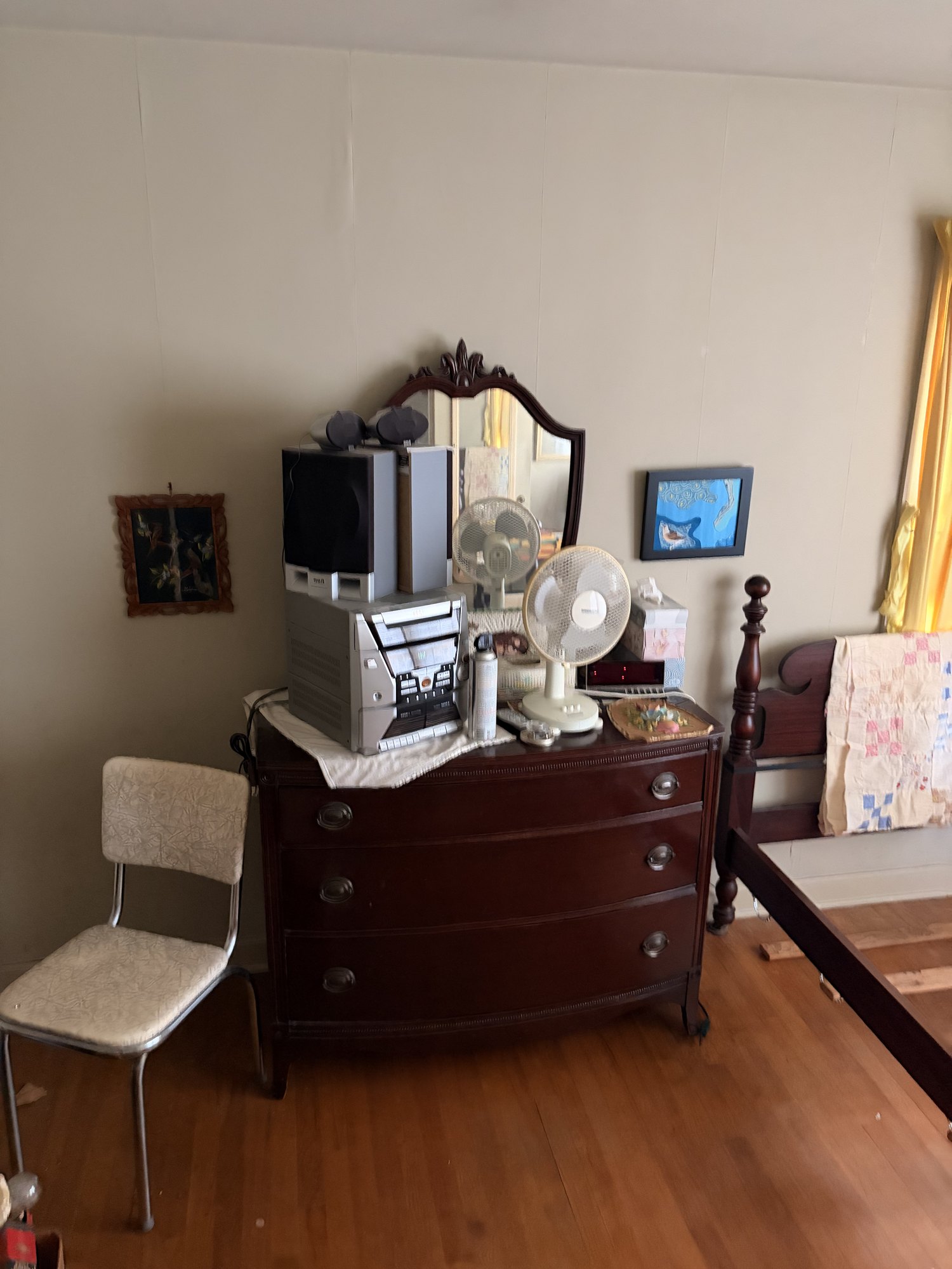 Estate sale lot 22
